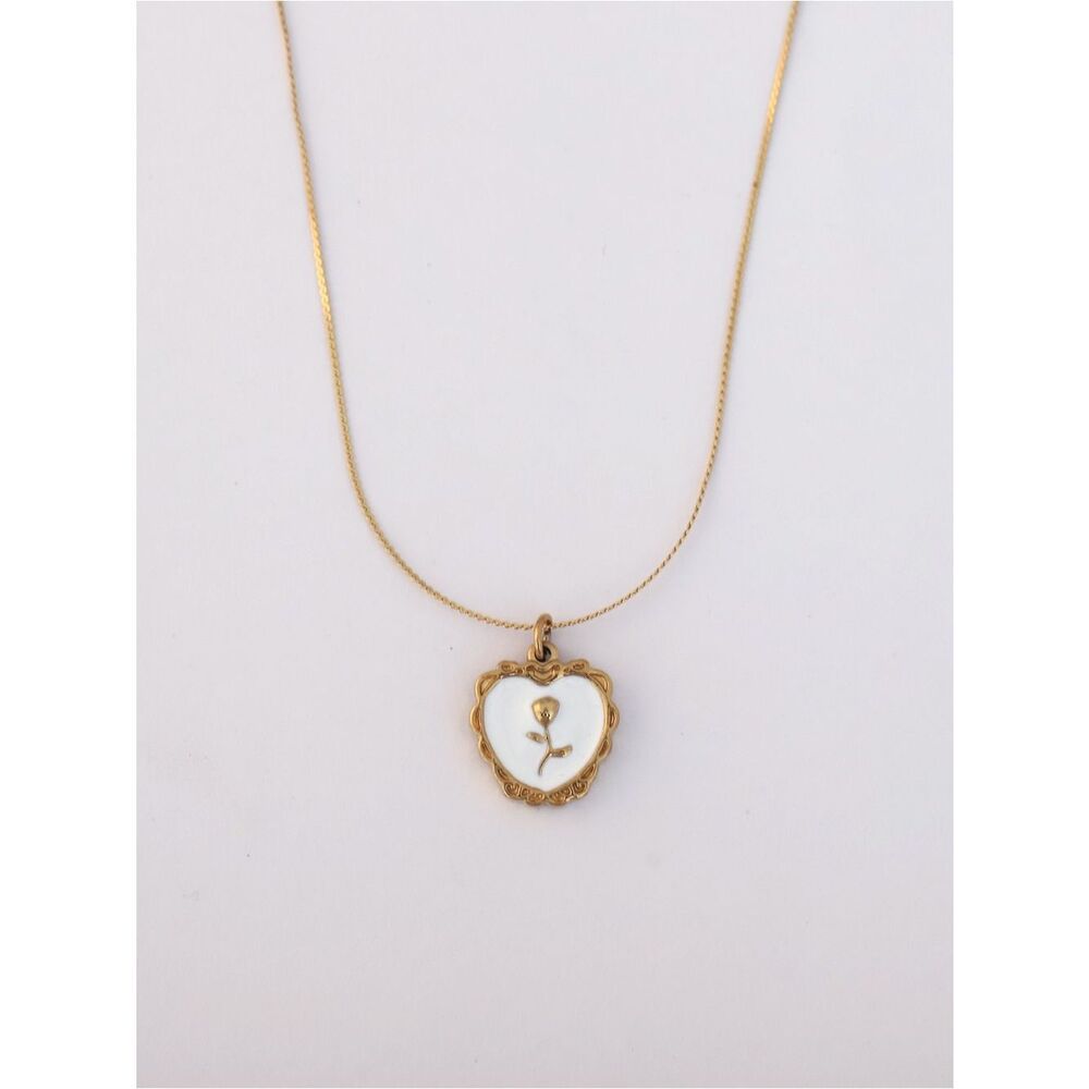 Rose necklace Q1051